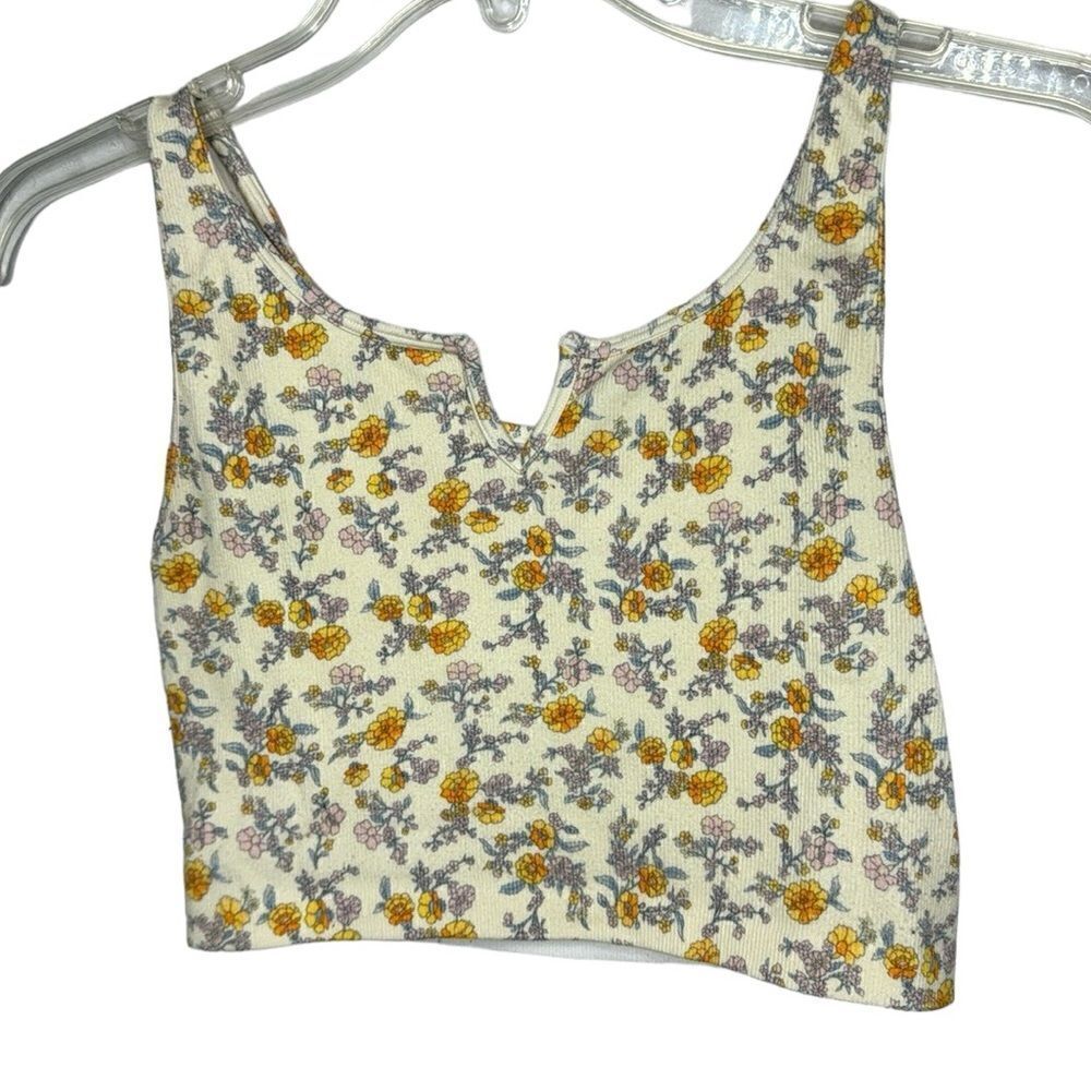 Aeropostale Seriously Soft Seamless Cropped Flowered Top. Size Small.